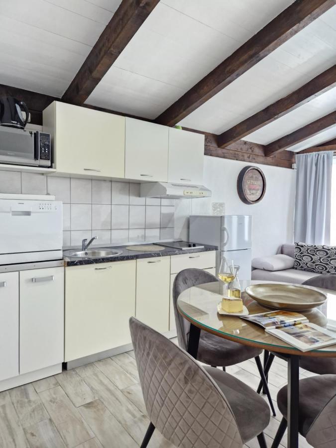 Luxury Apartments Silva With Sea View オクルグ・ゴルニ エクステリア 写真