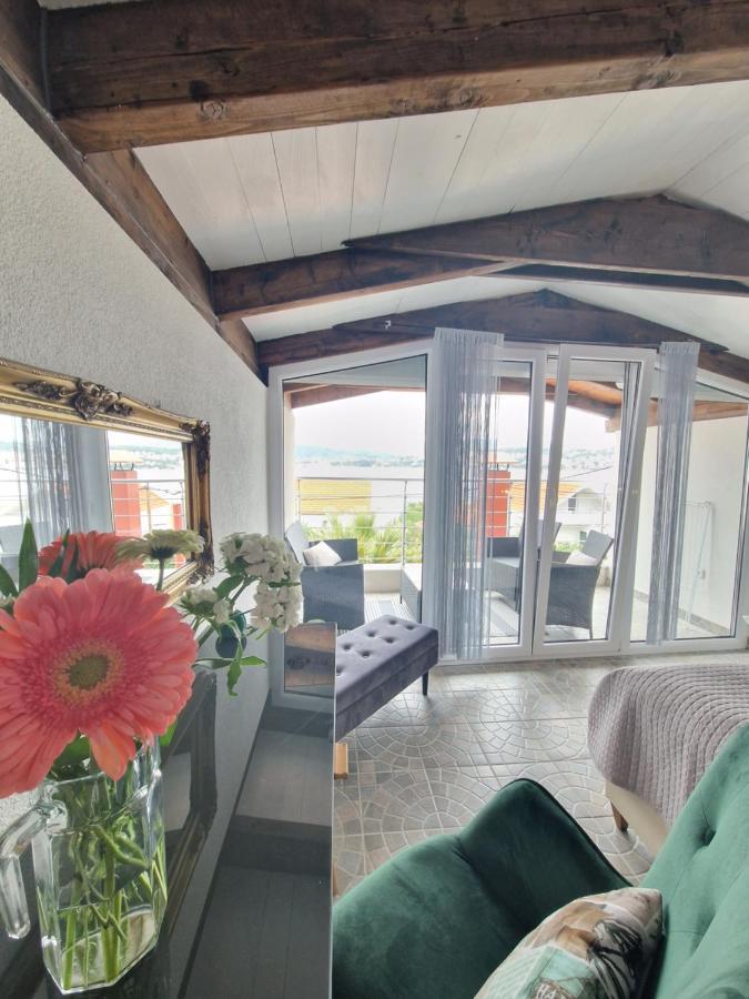 Luxury Apartments Silva With Sea View オクルグ・ゴルニ エクステリア 写真