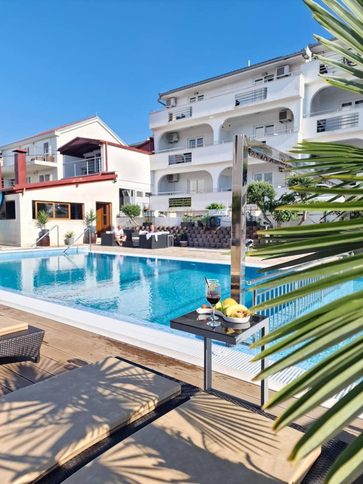 Luxury Apartments Silva With Sea View オクルグ・ゴルニ エクステリア 写真