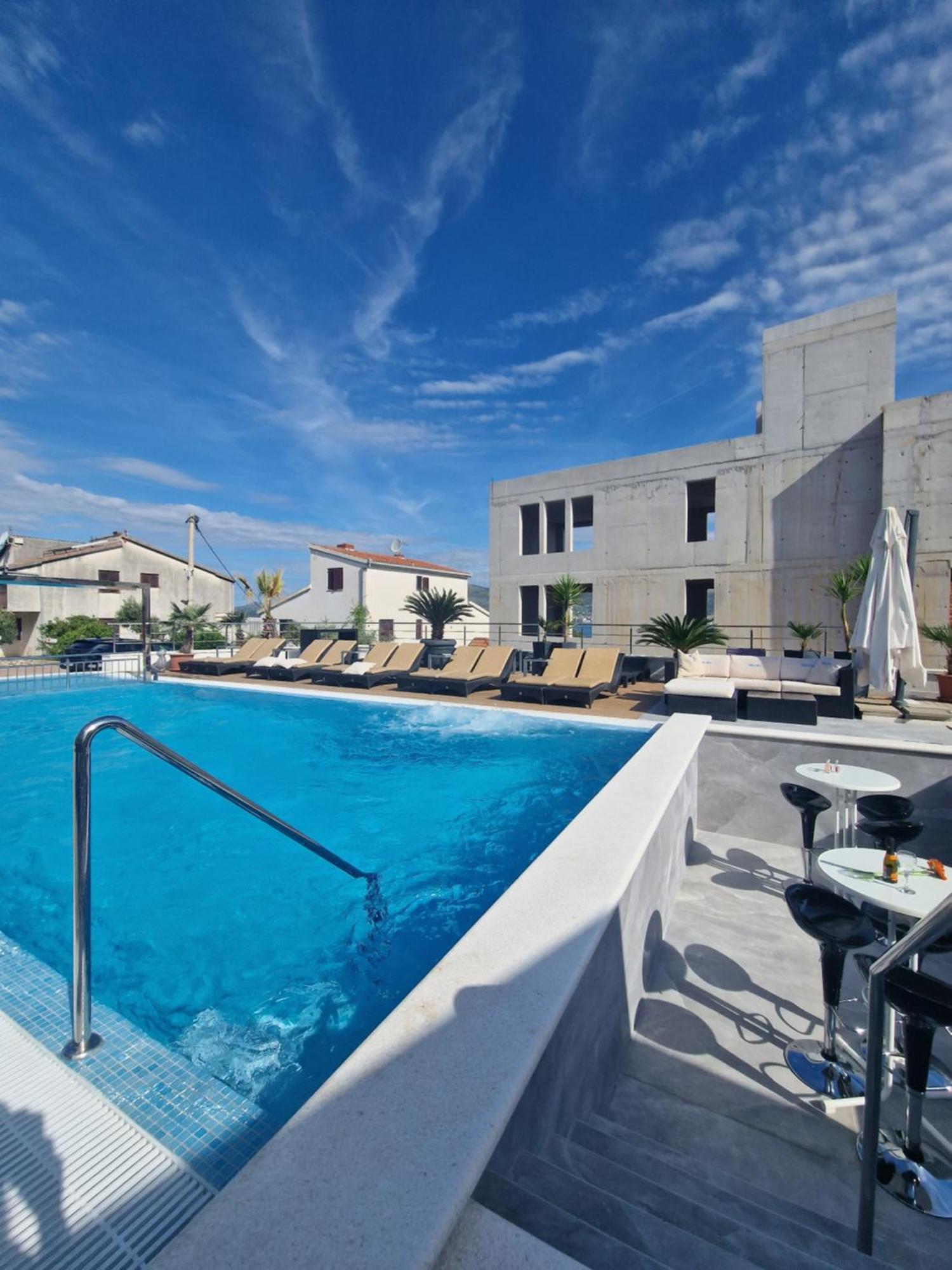 Luxury Apartments Silva With Sea View オクルグ・ゴルニ エクステリア 写真