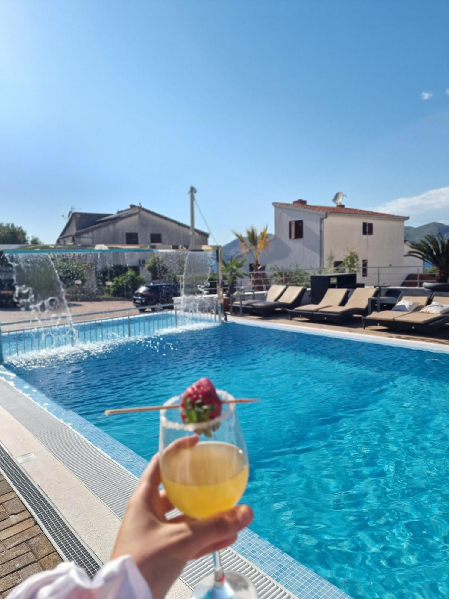 Luxury Apartments Silva With Sea View オクルグ・ゴルニ エクステリア 写真