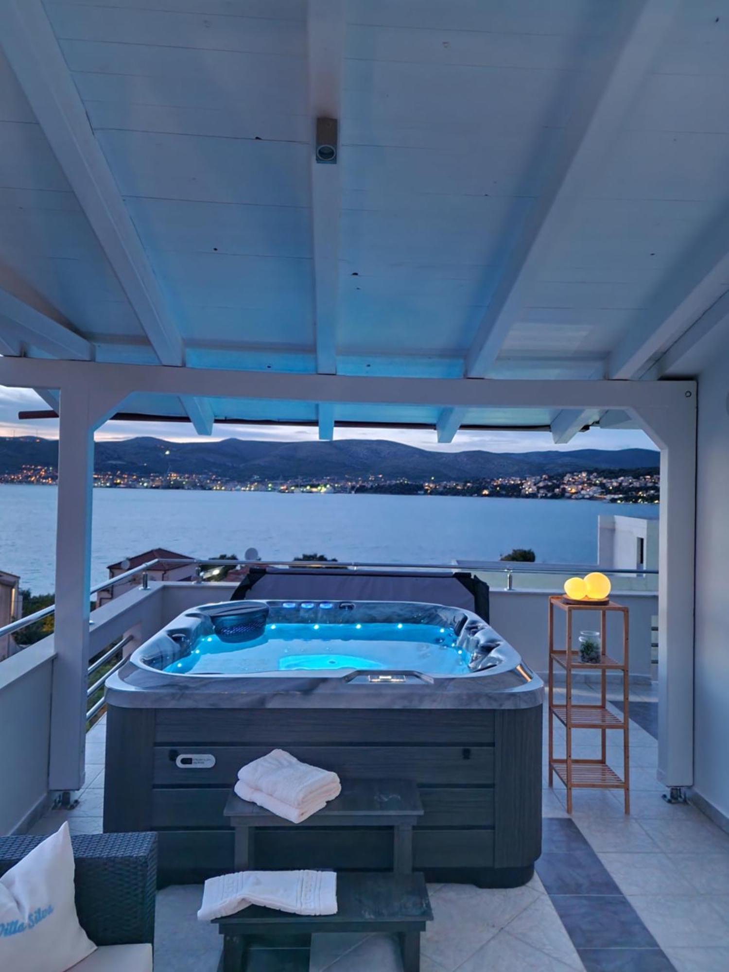 Luxury Apartments Silva With Sea View オクルグ・ゴルニ エクステリア 写真