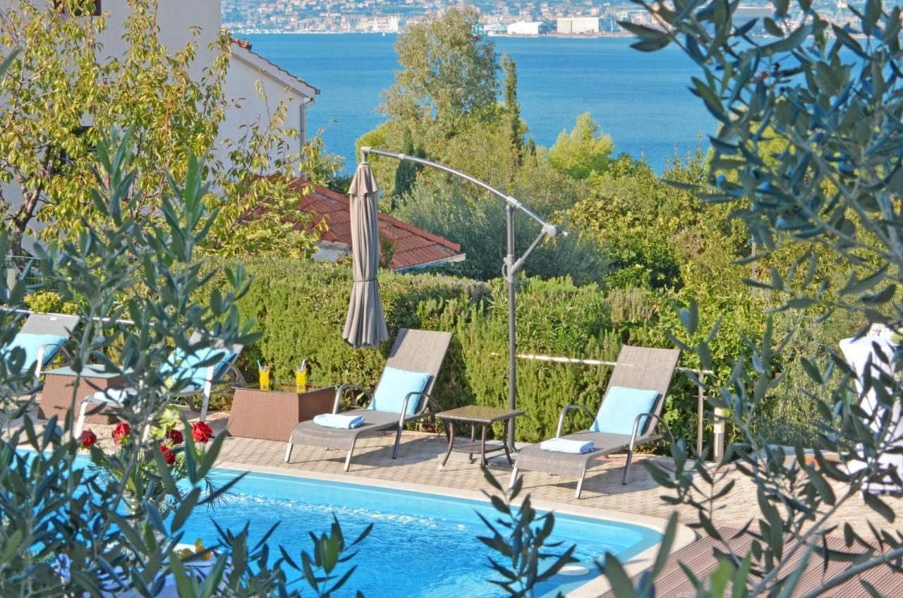 Luxury Apartments Silva With Sea View オクルグ・ゴルニ エクステリア 写真