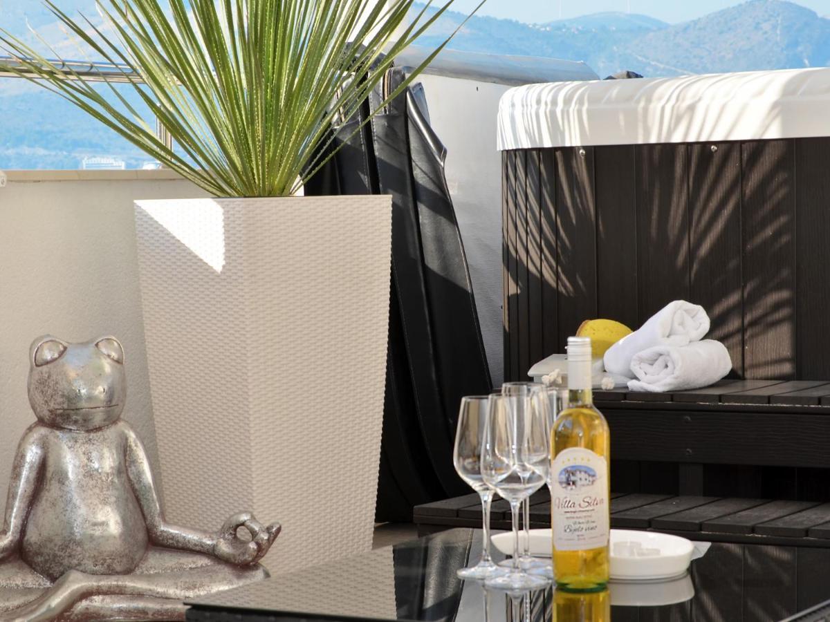 Luxury Apartments Silva With Sea View オクルグ・ゴルニ エクステリア 写真